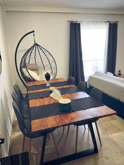 Minimal 3Br Apartment In Athén Kültér fotó