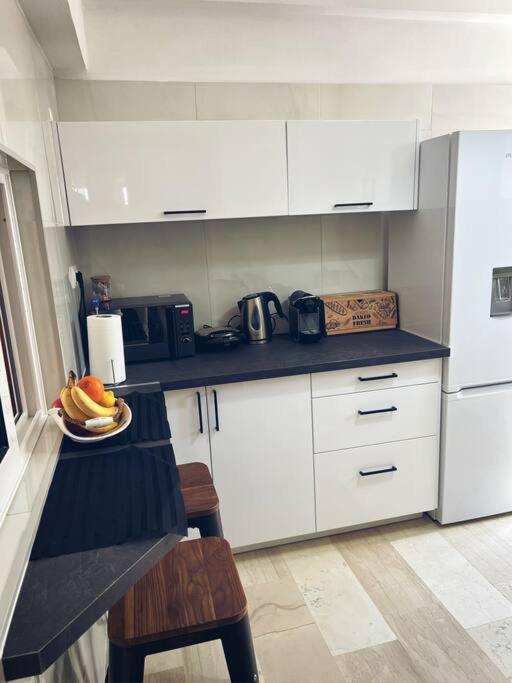Minimal 3Br Apartment In Athén Kültér fotó