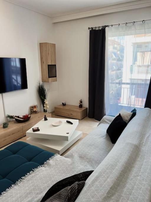 Minimal 3Br Apartment In Athén Kültér fotó
