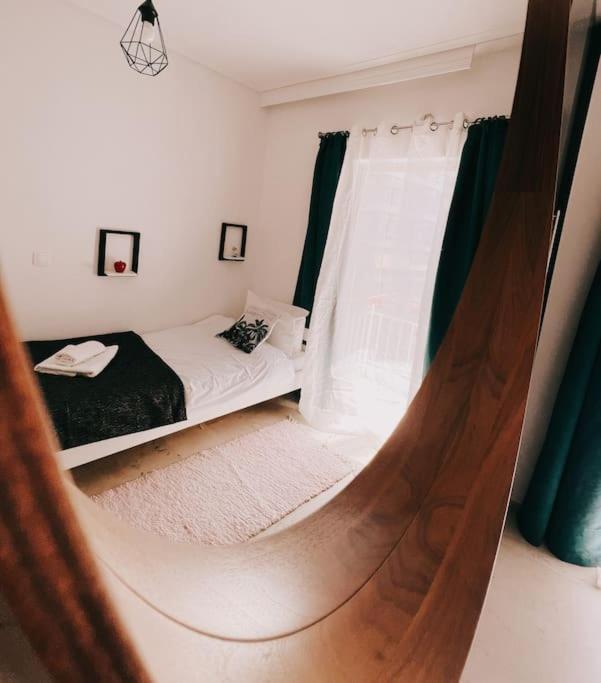 Minimal 3Br Apartment In Athén Kültér fotó