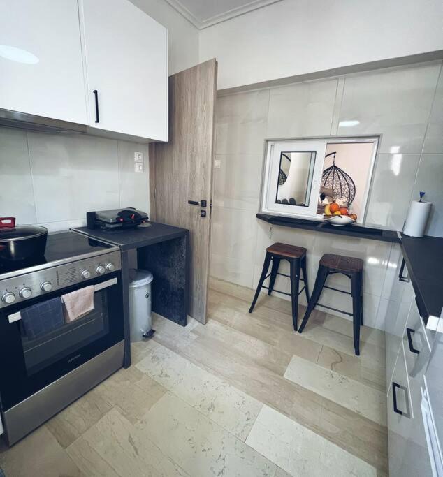 Minimal 3Br Apartment In Athén Kültér fotó