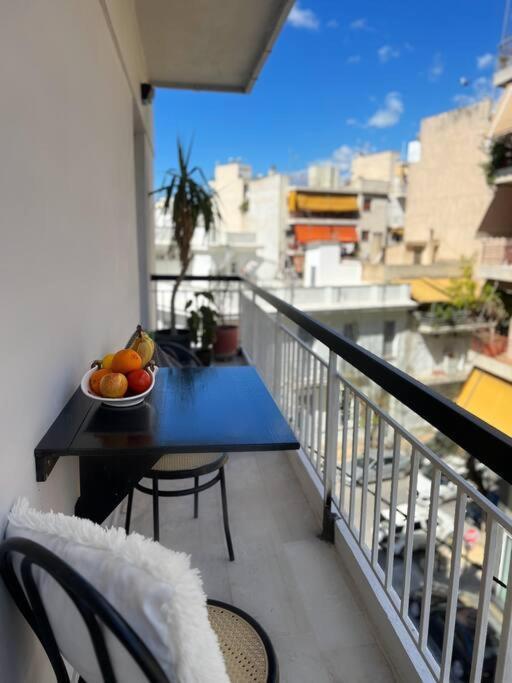Minimal 3Br Apartment In Athén Kültér fotó